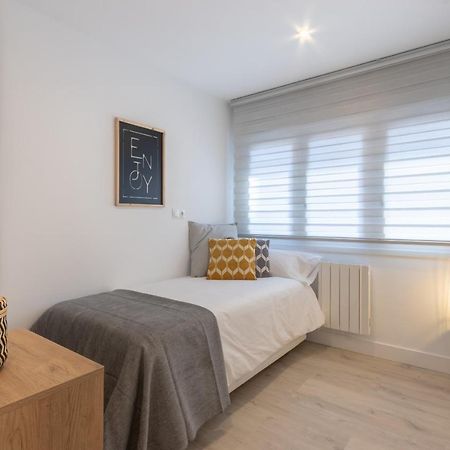 Precioso Y Recien Reformado Junto Al Metro Apartment Bilbao Luaran gambar